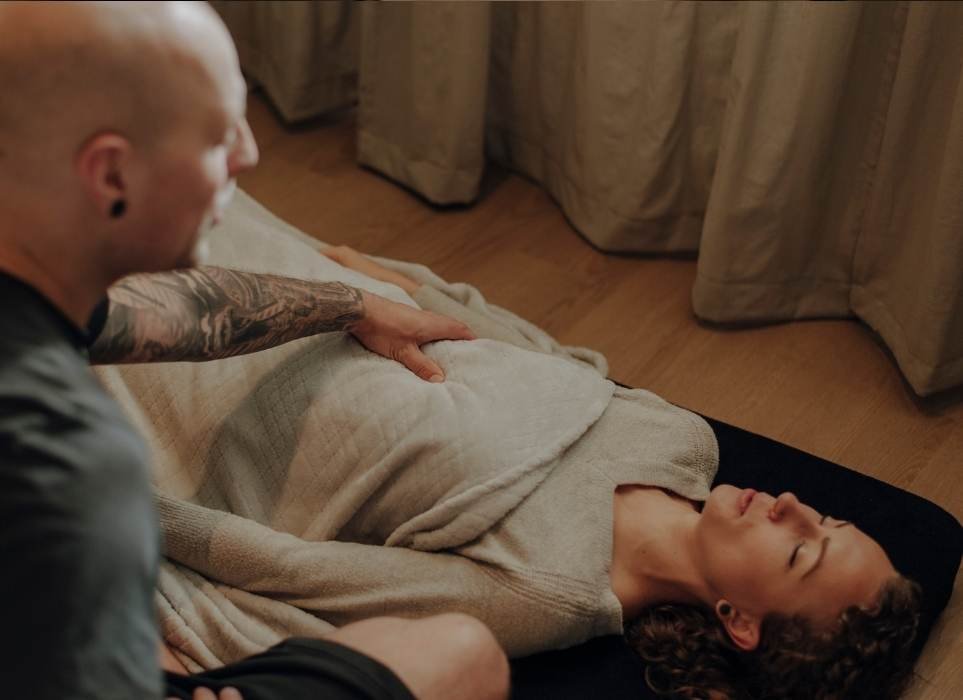 Metanoia breathwork vuurcupping cupping leeuwarden Ademwerk ademcoach leeuwarden friesland