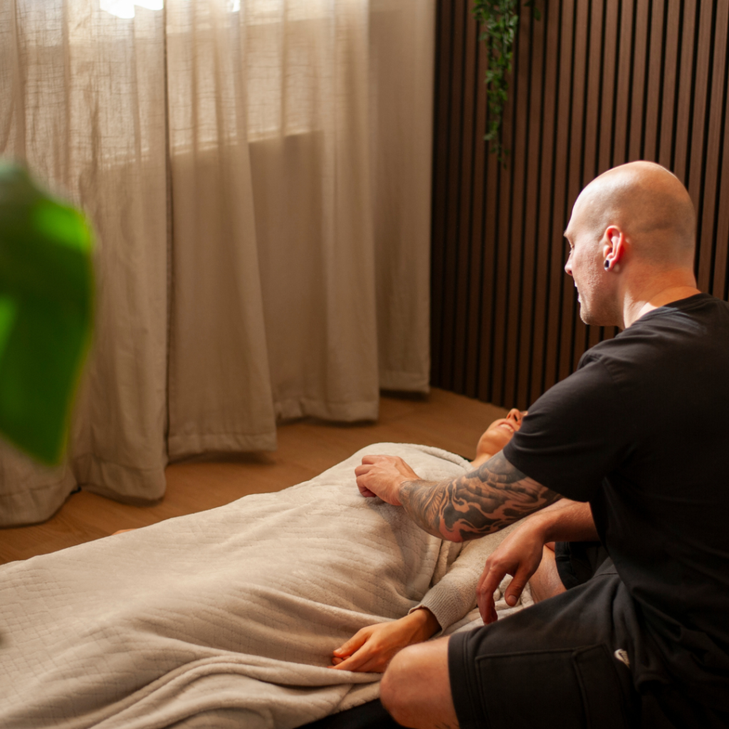 Metanoia breathwork vuurcupping cupping leeuwarden Ademwerk ademcoach leeuwarden friesland