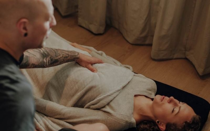 Metanoia breathwork vuurcupping cupping leeuwarden Ademwerk ademcoach leeuwarden friesland
